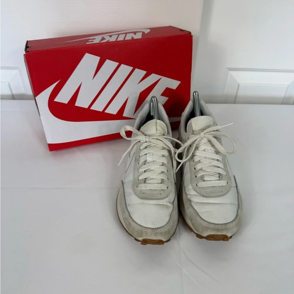Nike Daybreak White Gum‎ Women’s Size 7.5